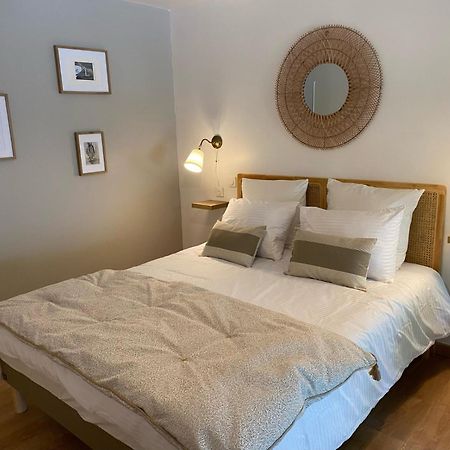 Izeien Azpian Bed & Breakfast Арконг Екстериор снимка